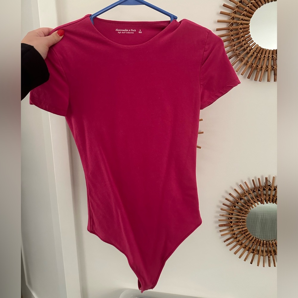 A&F Short Sleeve Cotton Seamless Fabric Crew Bodysuit